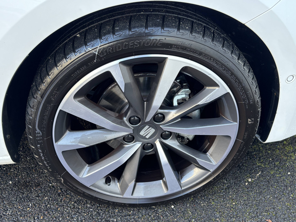 Acheter Seat Leon Leon 1.5 eTSI 150 DSG7 FR 5p occasion dans les concessions du Groupe Faurie