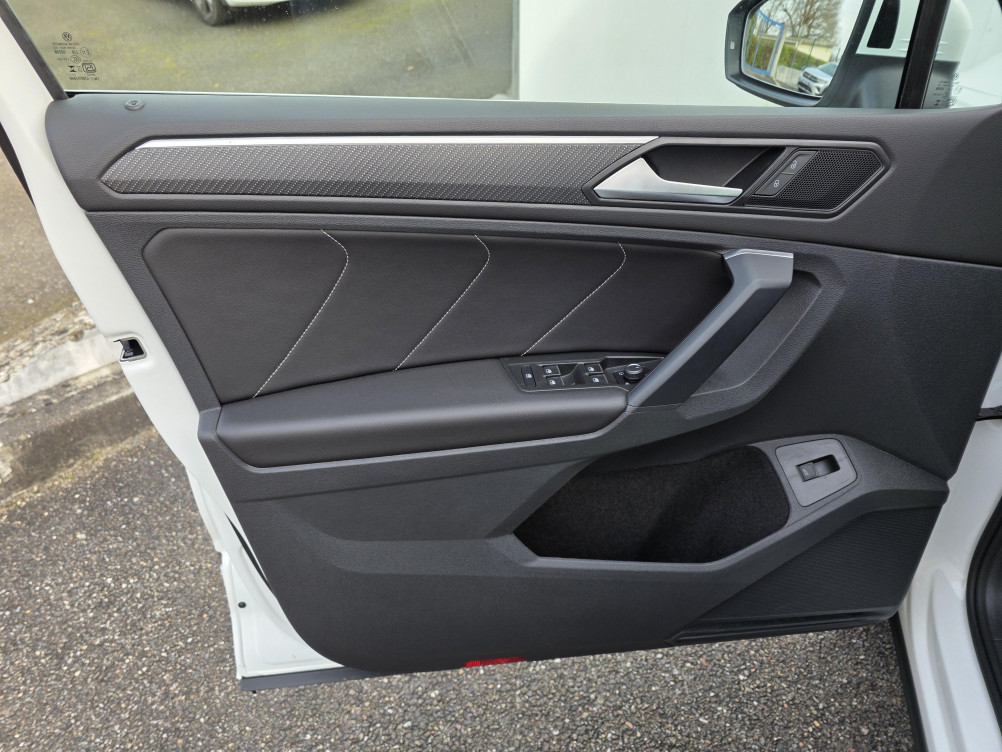 Acheter Volkswagen Tiguan Tiguan 2.0 TDI 150ch DSG7 R-Line 5p occasion dans les concessions du Groupe Faurie