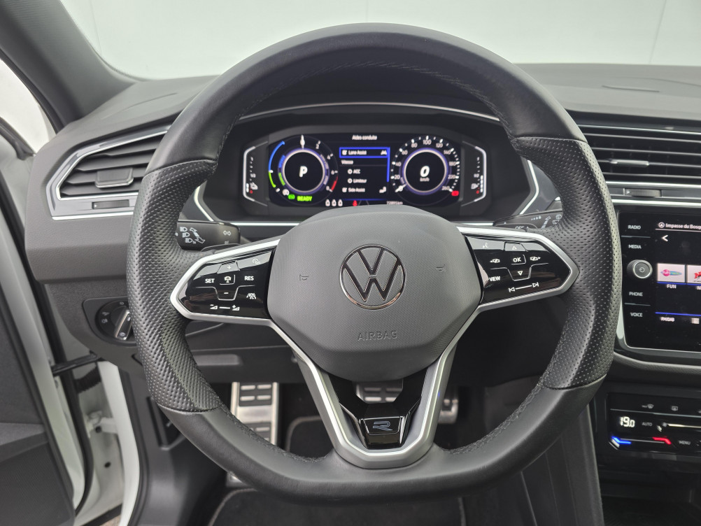 Acheter Volkswagen Tiguan Tiguan 1.4 eHybrid 245ch DSG6 R-Line 5p occasion dans les concessions du Groupe Faurie