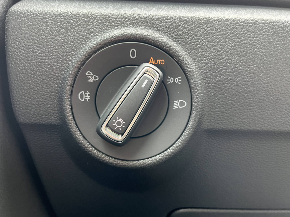 Acheter Volkswagen T-Roc T-Roc 1.5 TSI EVO2 150 Start/Stop DSG7 R-Line 5p occasion dans les concessions du Groupe Faurie