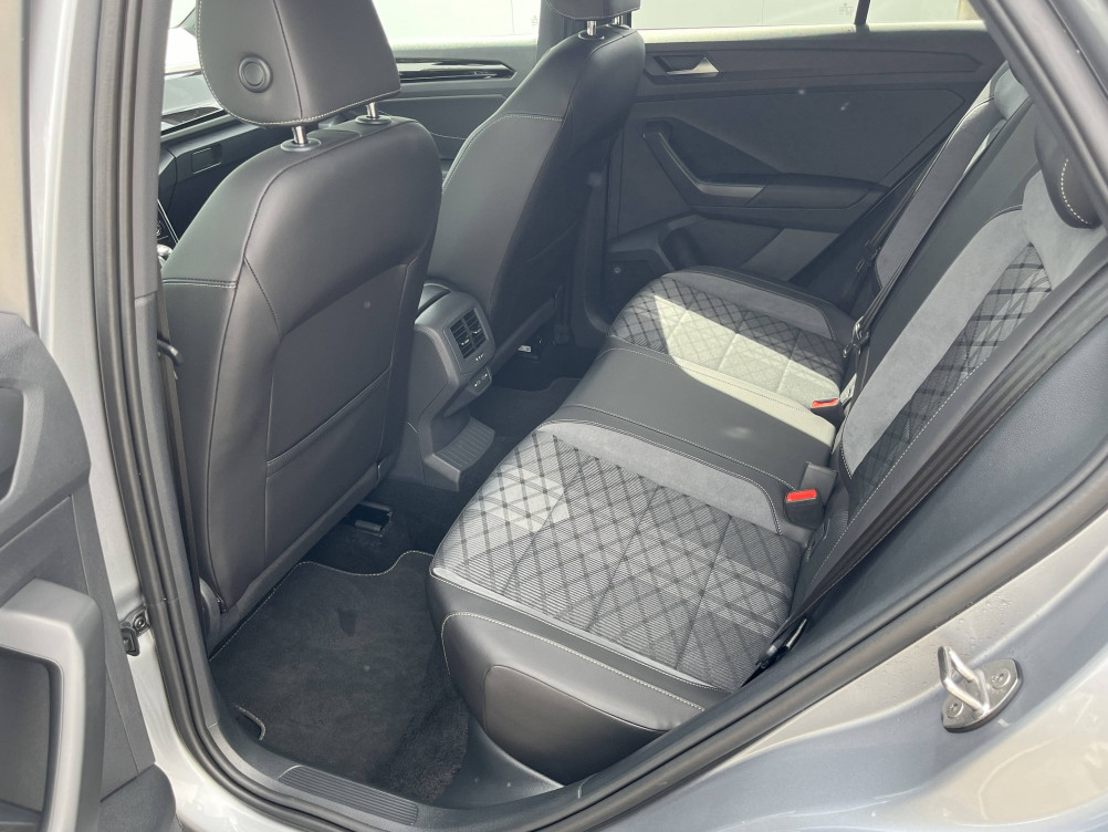 Acheter Volkswagen T-Roc T-Roc 1.5 TSI EVO2 150 Start/Stop DSG7 R-Line 5p occasion dans les concessions du Groupe Faurie