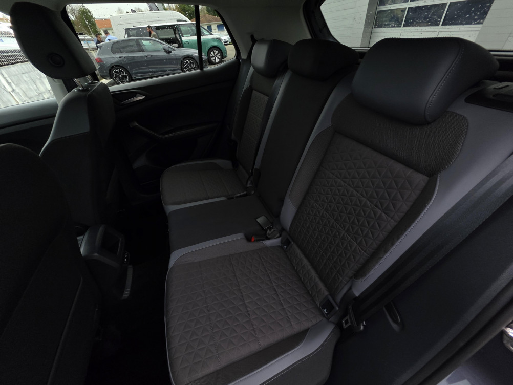 Acheter Volkswagen T-Cross T-Cross 1.0 TSI 110 Start/Stop DSG7 R-Line Tech 5p occasion dans les concessions du Groupe Faurie