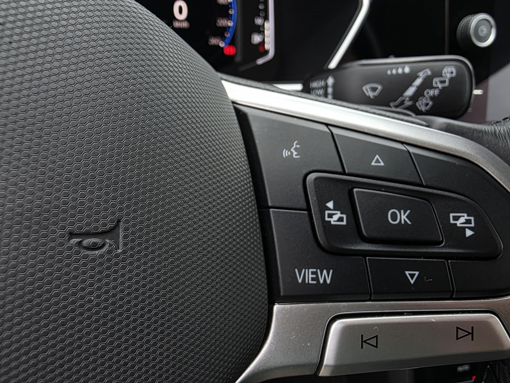 Acheter Volkswagen T-Cross T-Cross 1.0 TSI 110 Start/Stop DSG7 R-Line Tech 5p occasion dans les concessions du Groupe Faurie