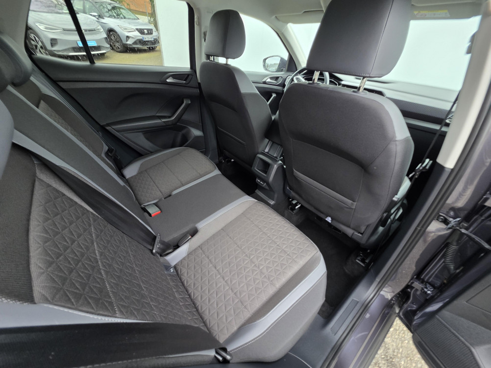 Acheter Volkswagen T-Cross T-Cross 1.0 TSI 110 Start/Stop DSG7 R-Line Tech 5p occasion dans les concessions du Groupe Faurie