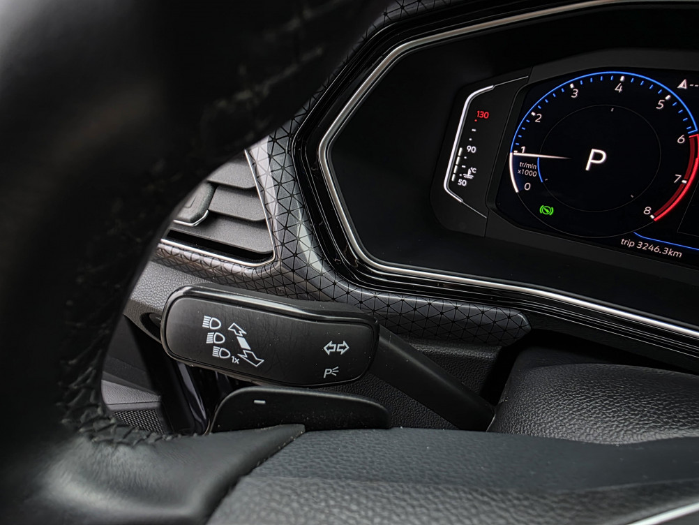 Acheter Volkswagen T-Cross T-Cross 1.0 TSI 110 Start/Stop DSG7 R-Line Tech 5p occasion dans les concessions du Groupe Faurie