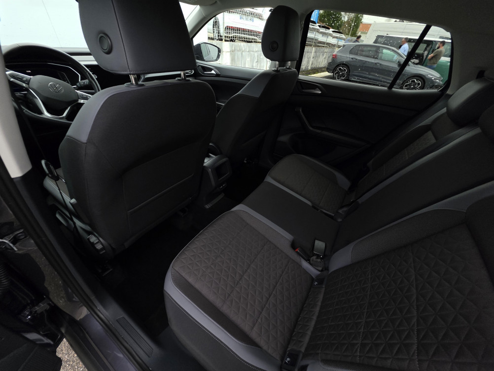 Acheter Volkswagen T-Cross T-Cross 1.0 TSI 110 Start/Stop DSG7 R-Line Tech 5p occasion dans les concessions du Groupe Faurie