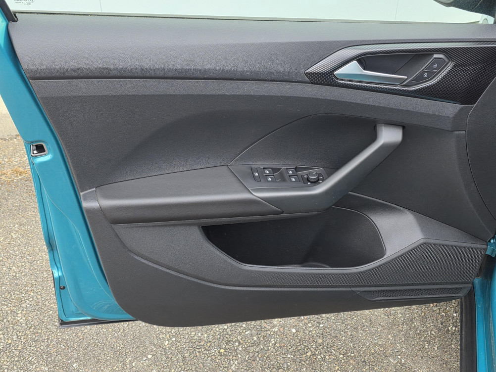 Acheter Volkswagen T-Cross T-Cross 1.0 TSI 110 Start/Stop BVM6 Life Plus 5p occasion dans les concessions du Groupe Faurie