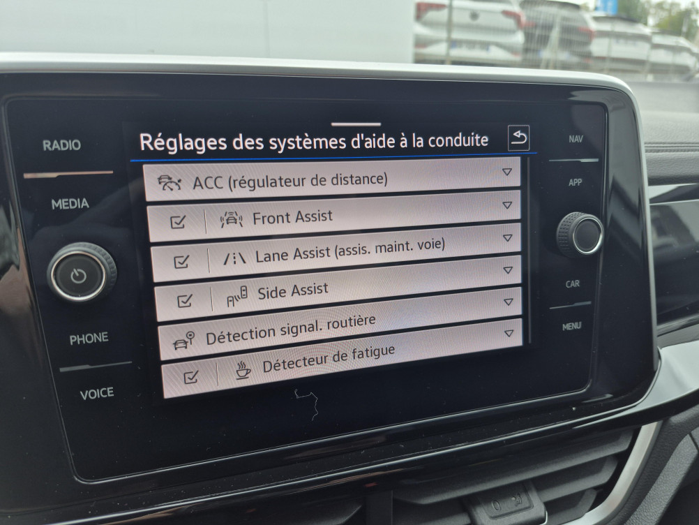 Acheter Volkswagen T-Roc T-Roc 2.0 TDI 150 Start/Stop DSG7 R-Line 5p occasion dans les concessions du Groupe Faurie