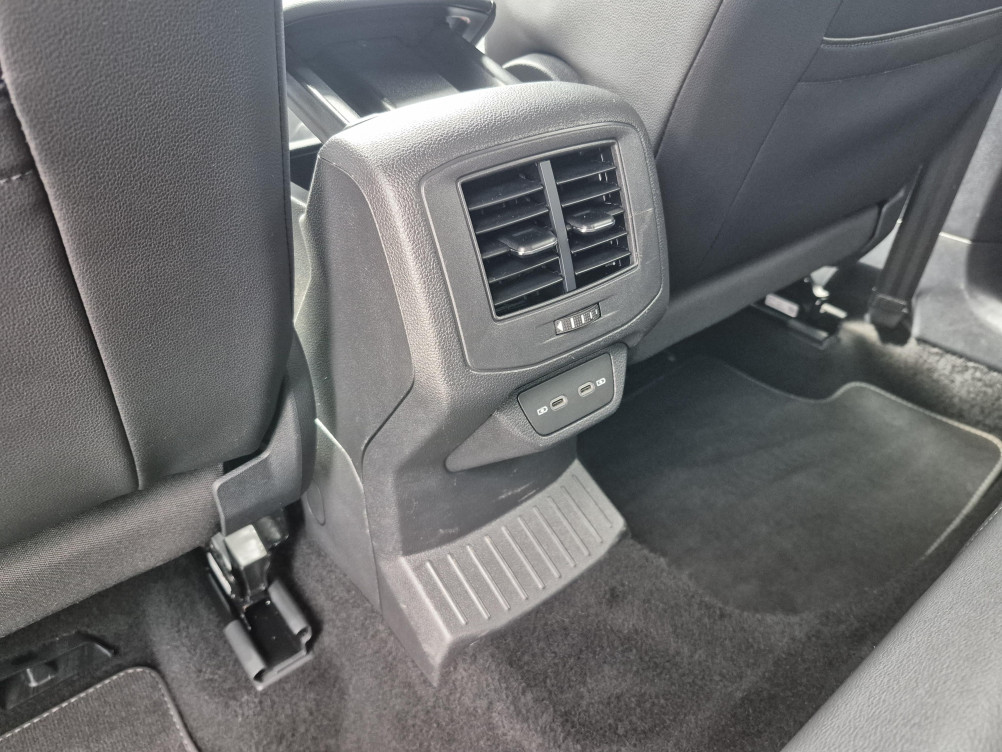 Acheter Volkswagen T-Roc T-Roc 2.0 TDI 150 Start/Stop DSG7 R-Line 5p occasion dans les concessions du Groupe Faurie