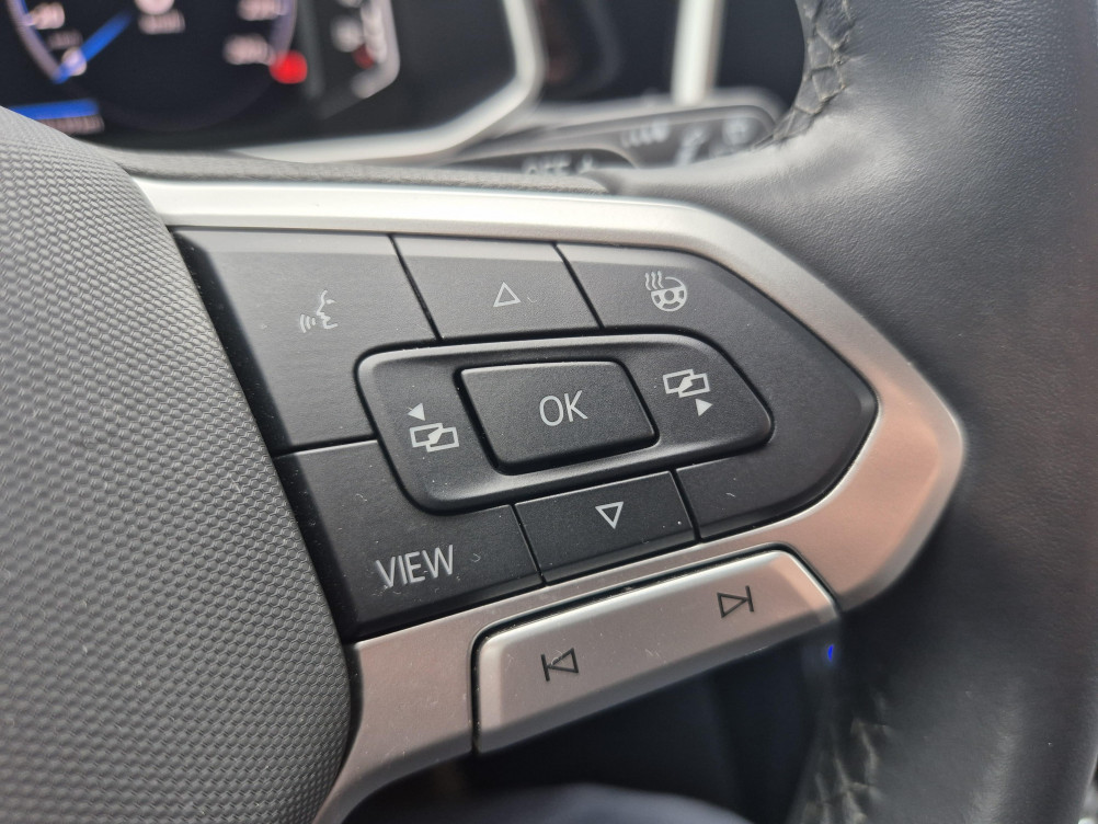 Acheter Volkswagen T-Roc T-Roc 2.0 TDI 150 Start/Stop DSG7 R-Line 5p occasion dans les concessions du Groupe Faurie