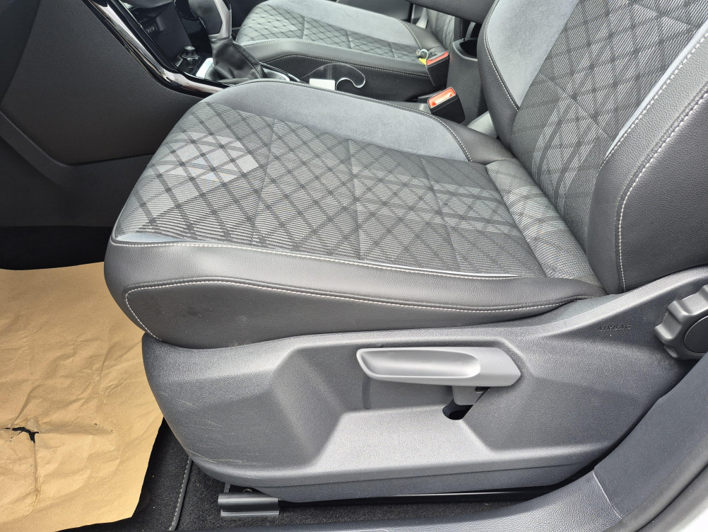 Acheter Volkswagen T-Roc T-Roc 2.0 TDI 150 Start/Stop DSG7 R-Line 5p occasion dans les concessions du Groupe Faurie