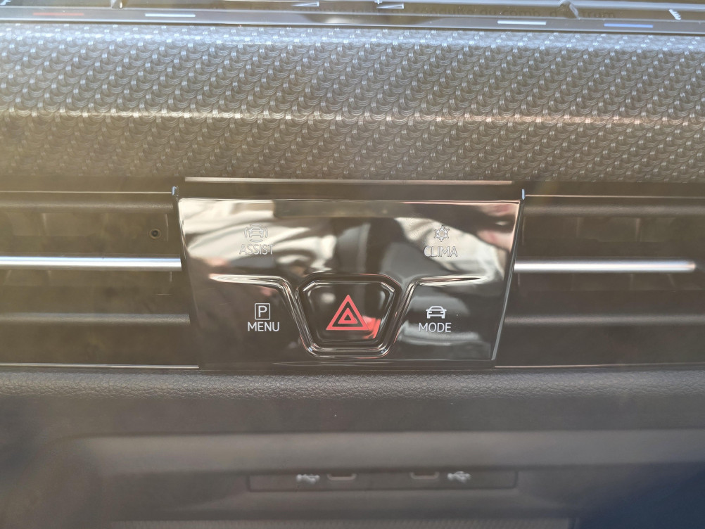 Acheter Volkswagen Golf Golf 2.0 TDI SCR 150 DSG7 R-Line 1st 5p occasion dans les concessions du Groupe Faurie