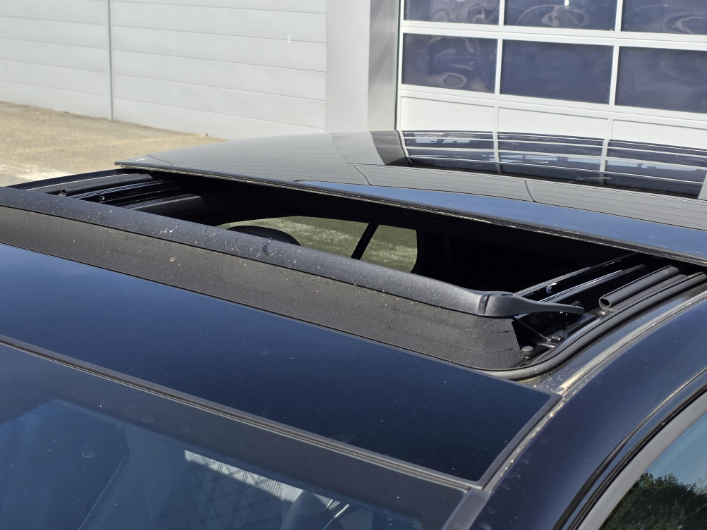 Acheter Volkswagen Golf Golf 2.0 TDI SCR 150 DSG7 R-Line 1st 5p occasion dans les concessions du Groupe Faurie