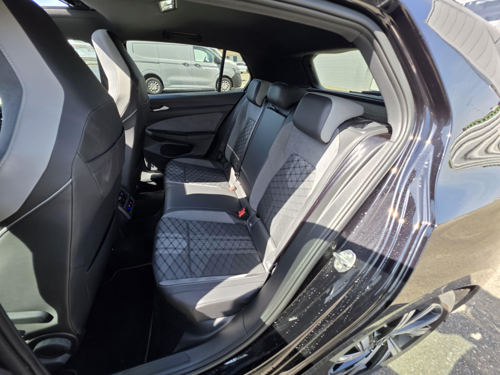 Acheter Volkswagen Golf Golf 2.0 TDI SCR 150 DSG7 R-Line 1st 5p occasion dans les concessions du Groupe Faurie