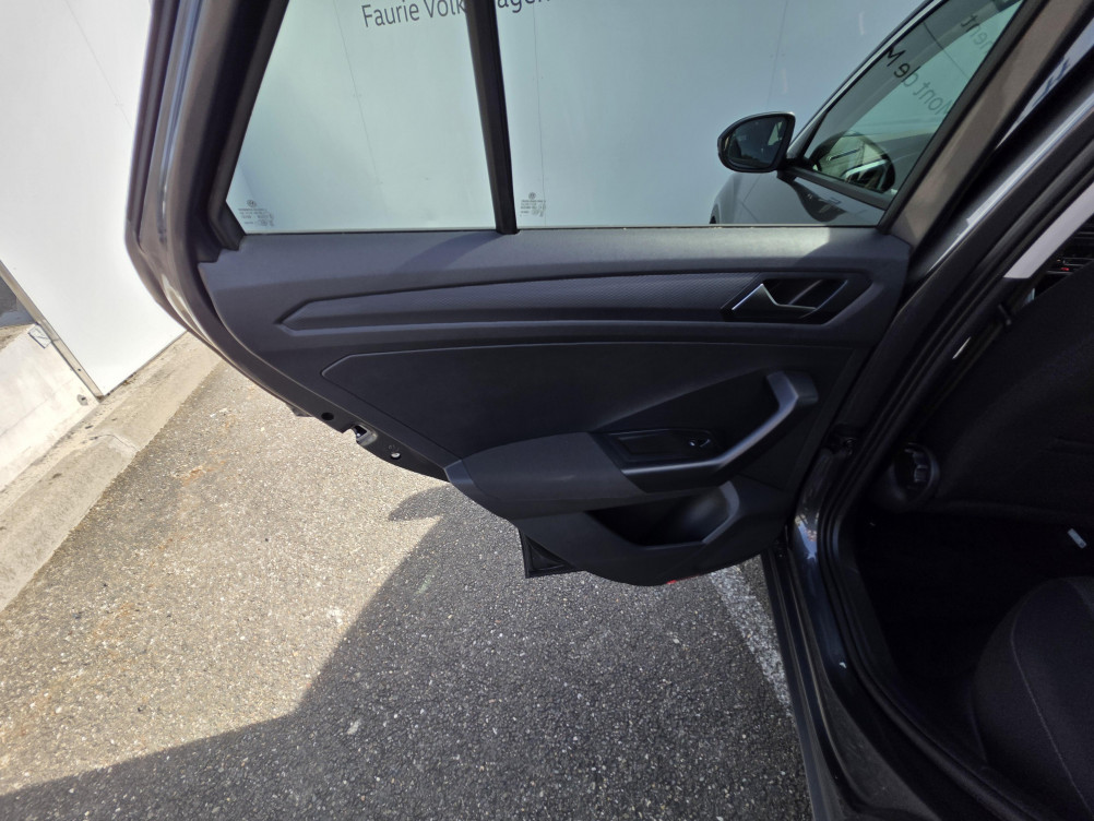 Acheter Volkswagen T-Roc T-Roc 1.5 TSI EVO2 150 Start/Stop DSG7 VW Edition 5p occasion dans les concessions du Groupe Faurie