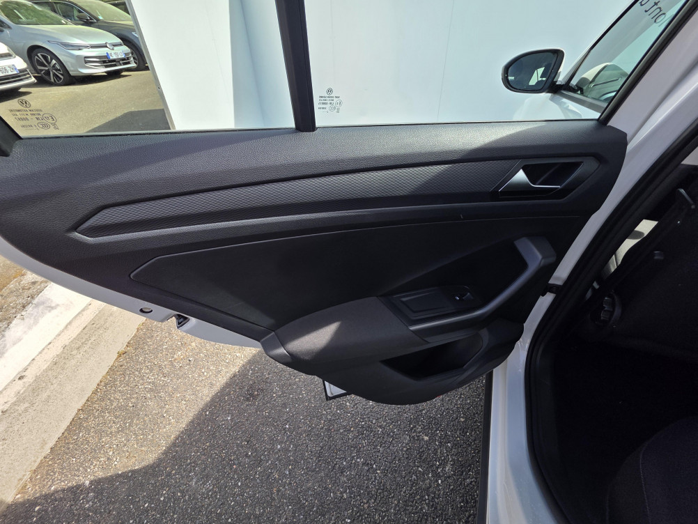 Acheter Volkswagen T-Roc T-Roc 2.0 TDI 116 Start/Stop BVM6 Life 5p occasion dans les concessions du Groupe Faurie