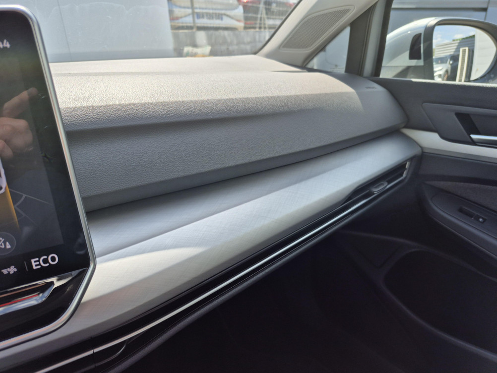 Acheter Volkswagen Golf Golf 1.5 eHybrid 204 DSG6 VW Edition 5p occasion dans les concessions du Groupe Faurie