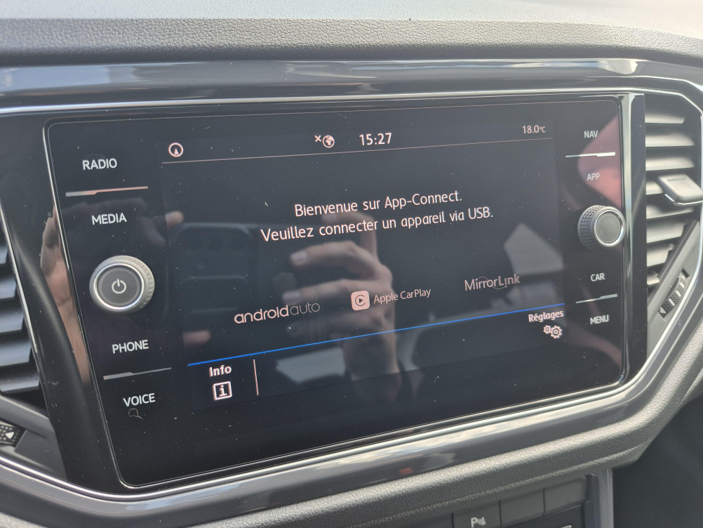 Acheter Volkswagen T-Roc T-Roc 1.5 TSI 150 EVO Start/Stop BVM6 Carat 5p occasion dans les concessions du Groupe Faurie