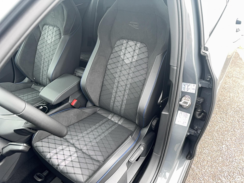 Acheter Volkswagen Golf Golf 1.5 eTSI EVO2 150 DSG7 R-Line Edition 5p neuf dans les concessions du Groupe Faurie