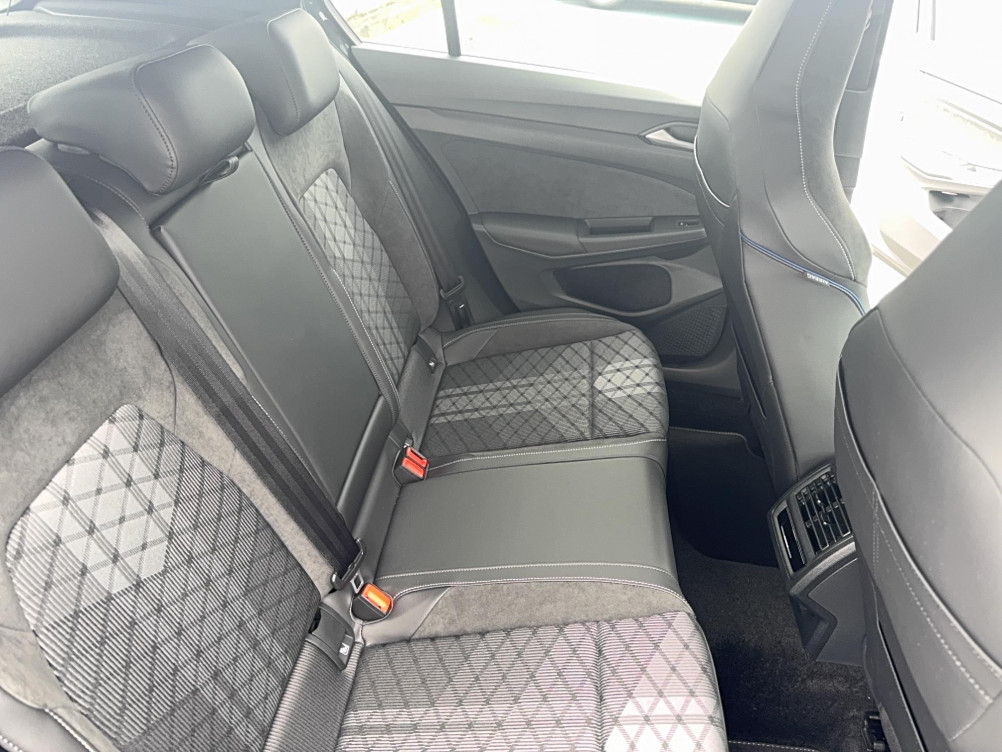 Acheter Volkswagen Golf Golf 1.5 eTSI EVO2 150 DSG7 R-Line Edition 5p neuf dans les concessions du Groupe Faurie