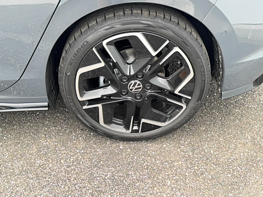 Acheter Volkswagen Golf Golf 1.5 eTSI EVO2 150 DSG7 R-Line Edition 5p neuf dans les concessions du Groupe Faurie