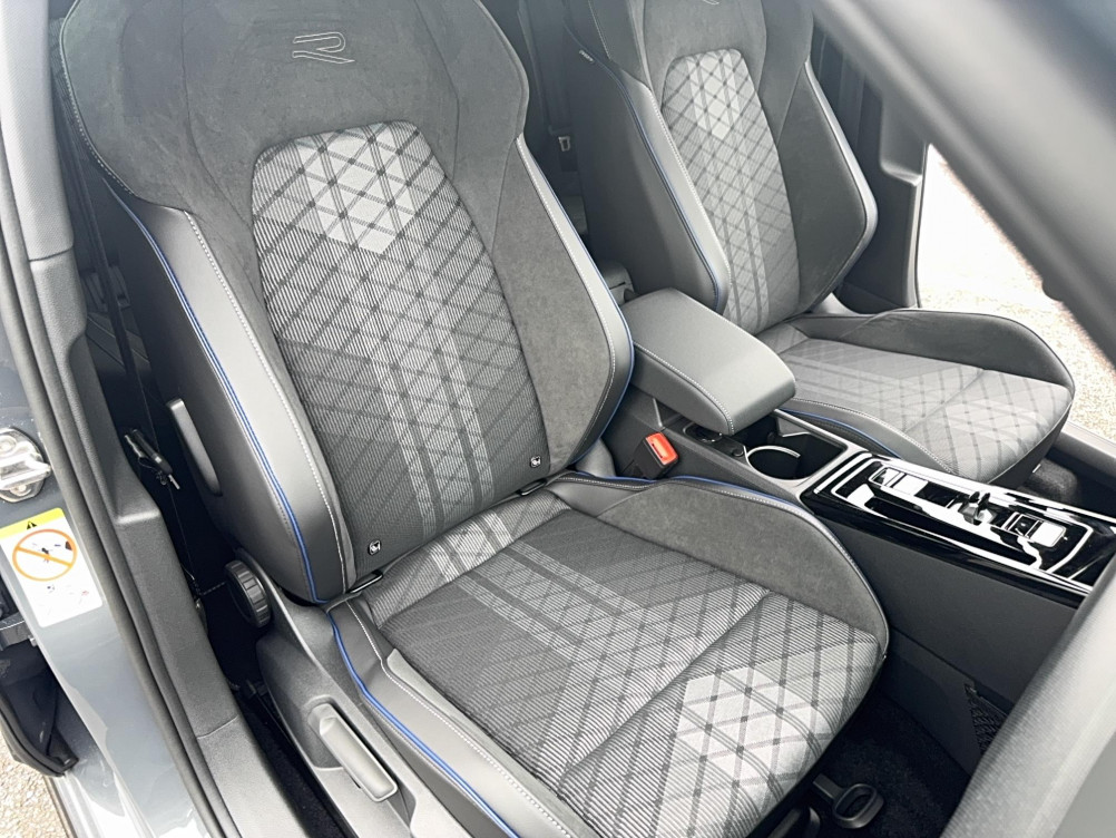 Acheter Volkswagen Golf Golf 1.5 eTSI EVO2 150 DSG7 R-Line Edition 5p neuf dans les concessions du Groupe Faurie