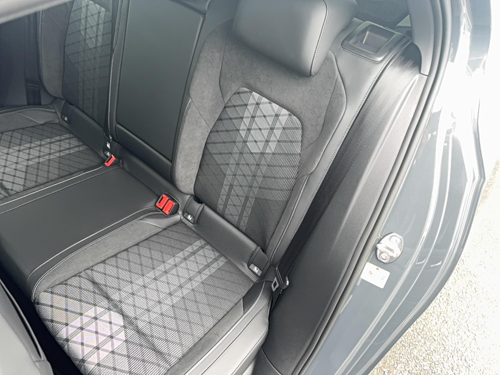 Acheter Volkswagen Golf Golf 1.5 eTSI EVO2 150 DSG7 R-Line Edition 5p neuf dans les concessions du Groupe Faurie