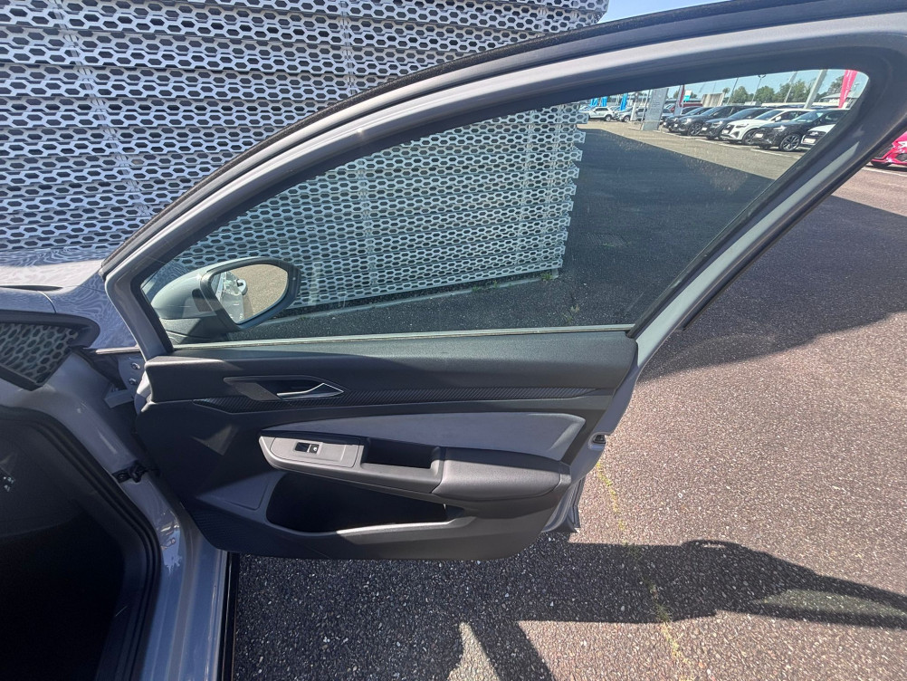 Acheter Volkswagen Golf Golf 2.0 TDI 150 DSG7 R-Line 5p occasion dans les concessions du Groupe Faurie
