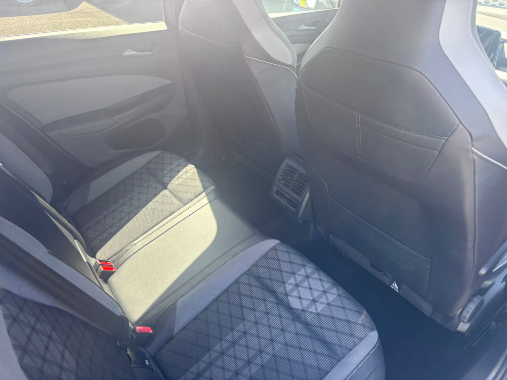 Acheter Volkswagen Golf Golf 2.0 TDI 150 DSG7 R-Line 5p occasion dans les concessions du Groupe Faurie