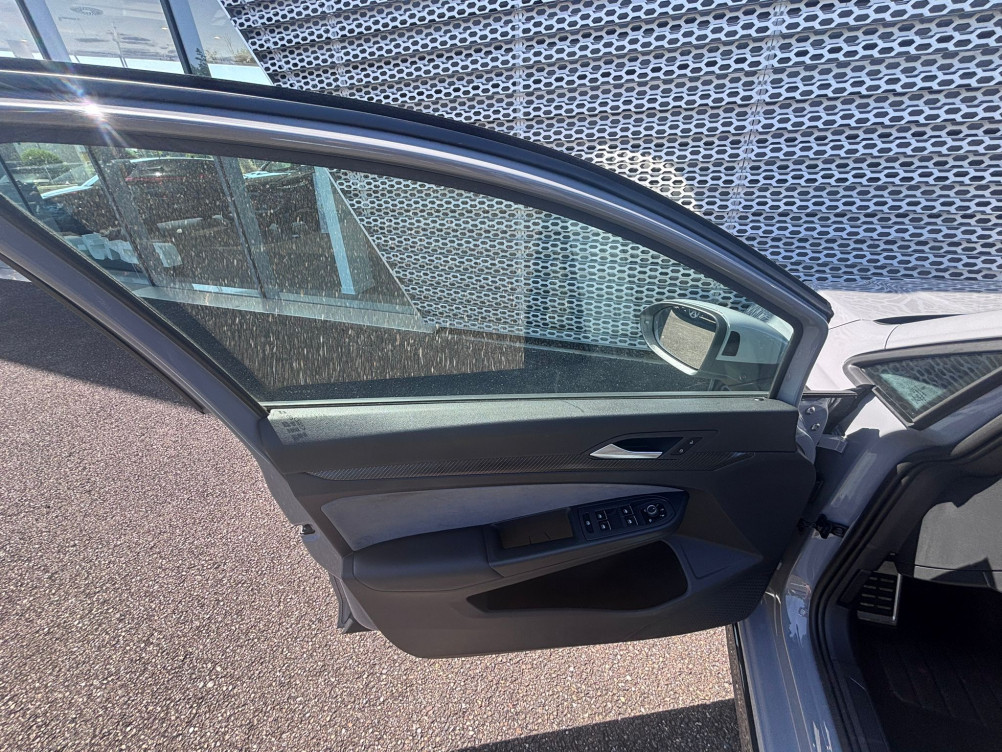 Acheter Volkswagen Golf Golf 2.0 TDI 150 DSG7 R-Line 5p occasion dans les concessions du Groupe Faurie