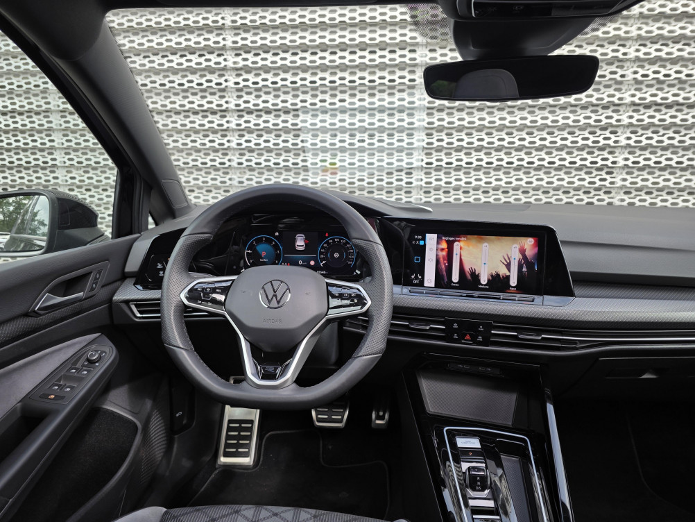 Acheter Volkswagen Golf Golf 2.0 TDI SCR 150 DSG7 R-Line 5p occasion dans les concessions du Groupe Faurie
