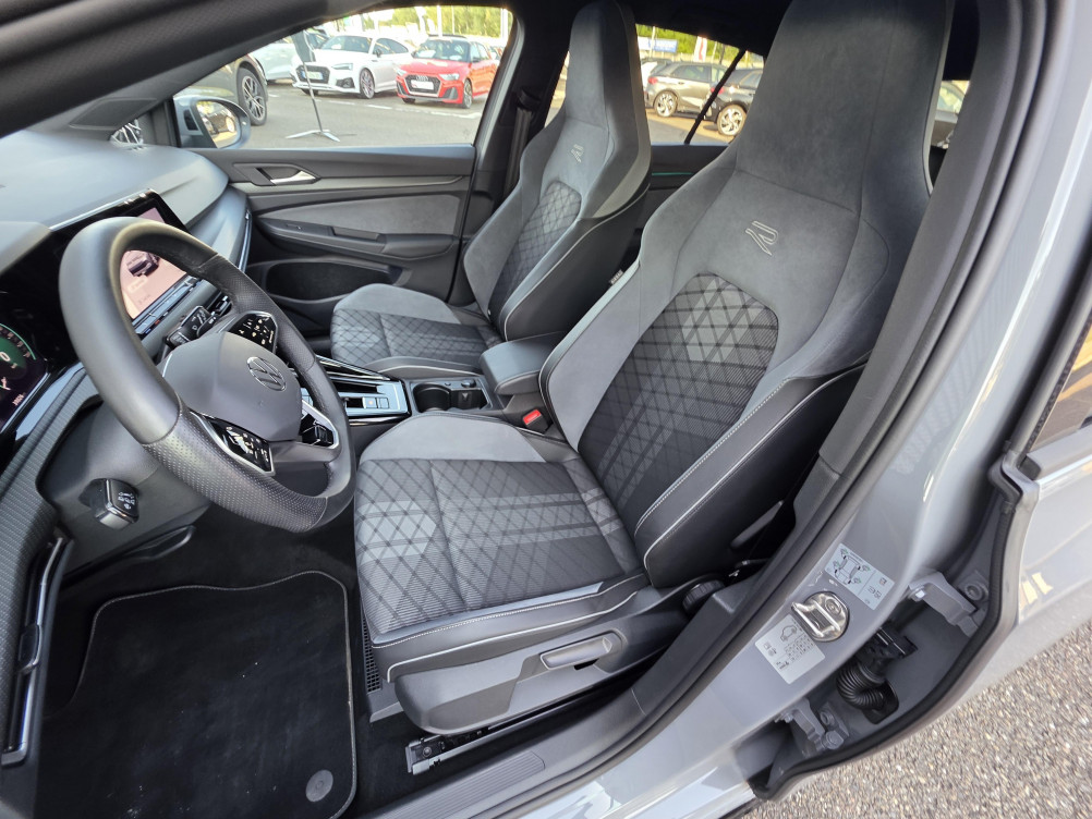 Acheter Volkswagen Golf Golf 1.5 eTSI EVO2 150 DSG7 R-Line 5p occasion dans les concessions du Groupe Faurie