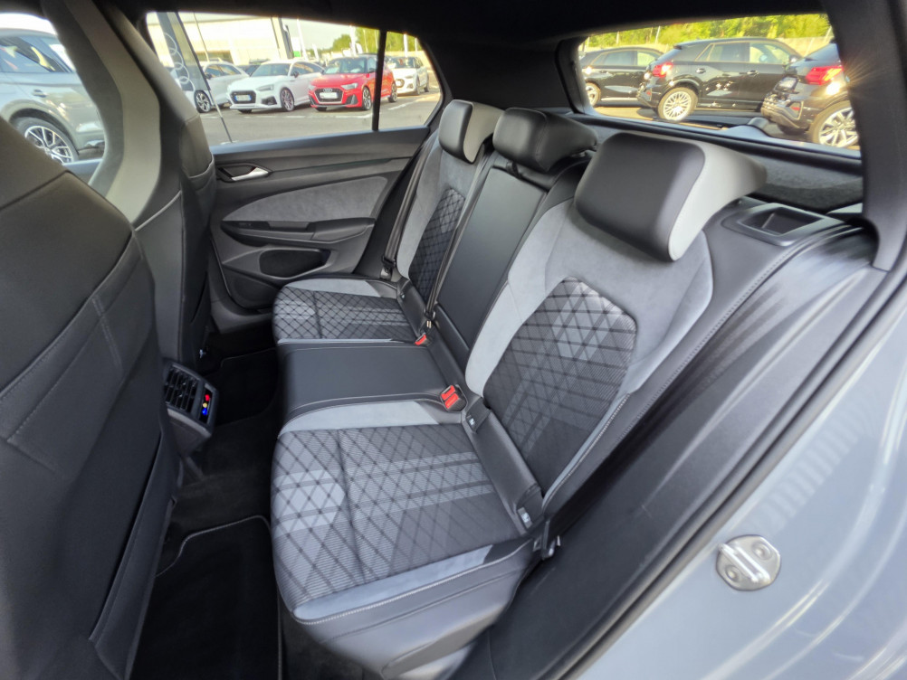 Acheter Volkswagen Golf Golf 1.5 eTSI EVO2 150 DSG7 R-Line 5p occasion dans les concessions du Groupe Faurie