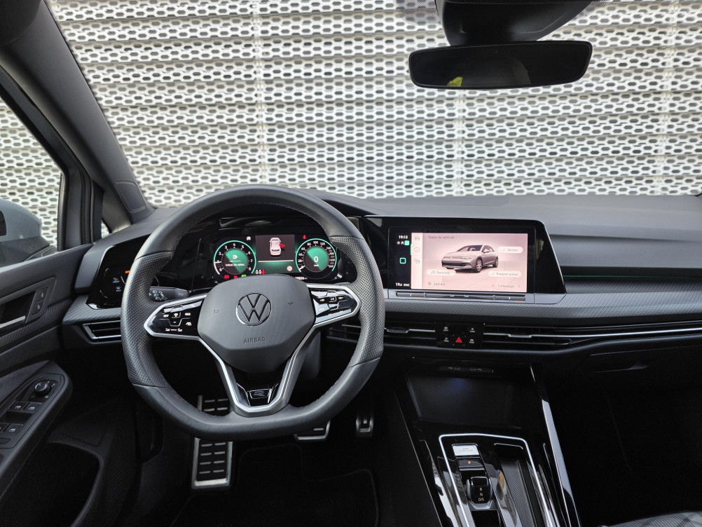 Acheter Volkswagen Golf Golf 1.5 eTSI EVO2 150 DSG7 R-Line 5p occasion dans les concessions du Groupe Faurie
