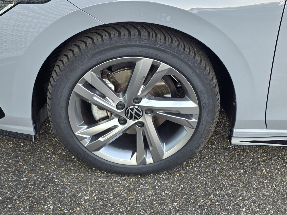 Acheter Volkswagen Golf Golf 1.5 eTSI EVO2 150 DSG7 R-Line 5p occasion dans les concessions du Groupe Faurie