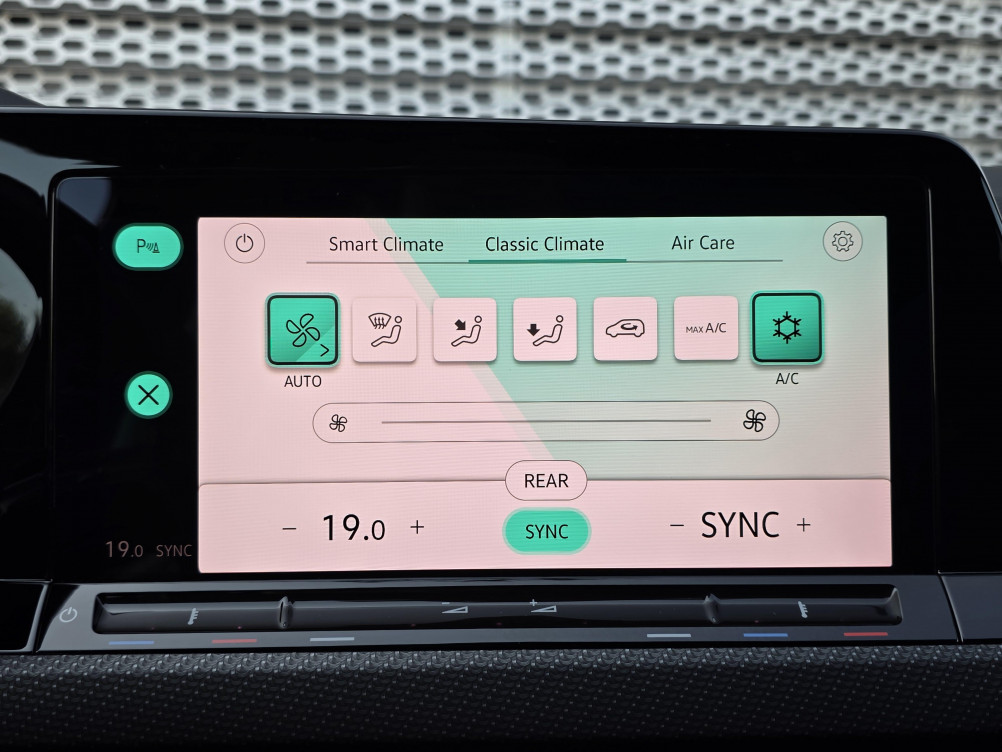 Acheter Volkswagen Golf Golf 1.5 eTSI EVO2 150 DSG7 R-Line 5p occasion dans les concessions du Groupe Faurie