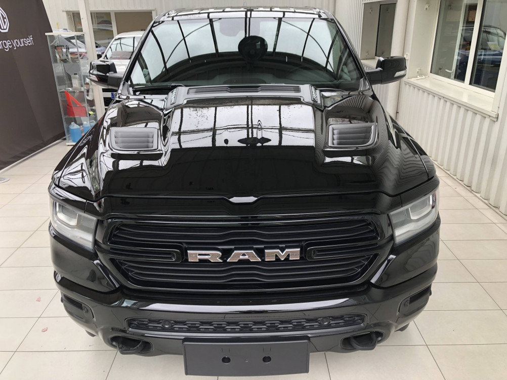 Acheter Dodge RAM Ram 1500 Dodge Ram DT 1500 V8 5,7 L HEMI MDS VVT BVA8 Laramie Pack Sport Crew Cab 4X4 4p occasion dans les concessions du Groupe Faurie