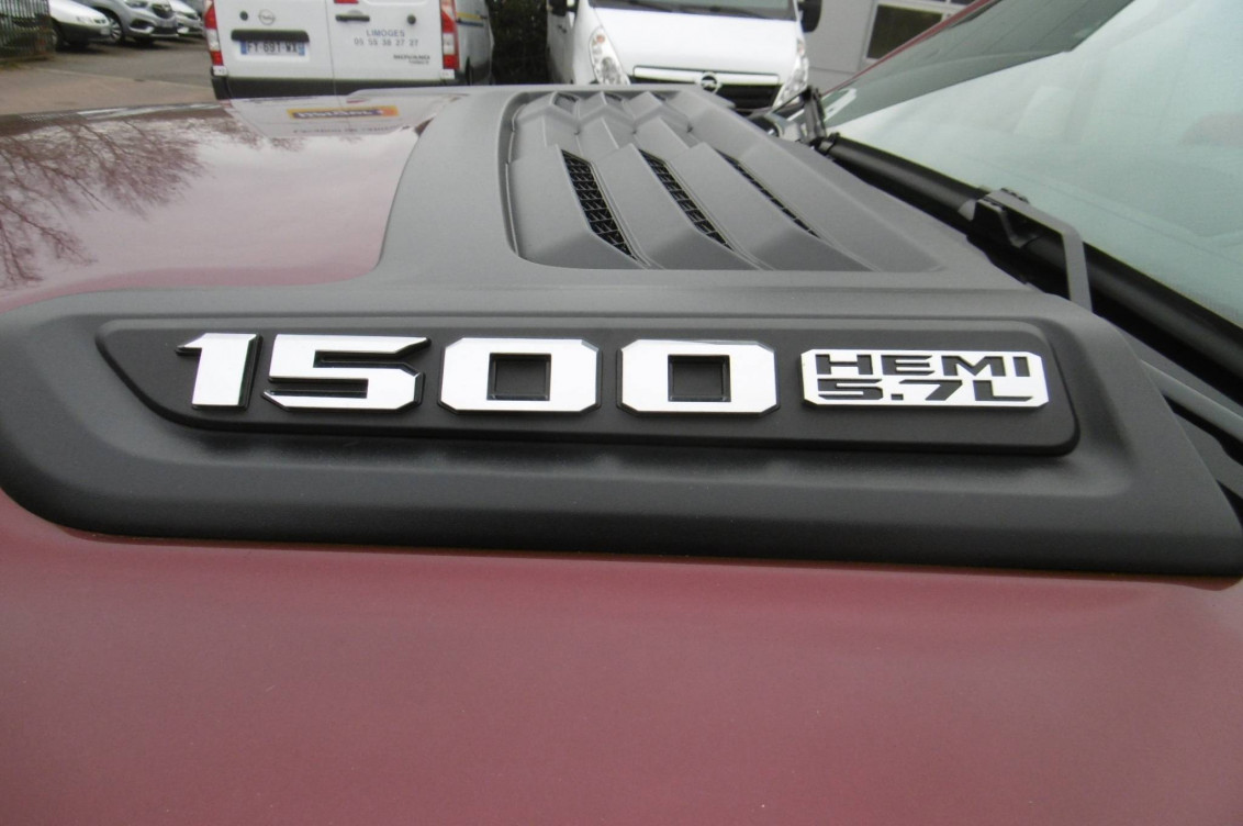 Acheter Dodge RAM Nitro Dodge Ram DT 1500 V8 5,7 L HEMI MDS VVT BVA8 Laramie Pack Sport Crew Cab 4X4 4p occasion dans les concessions du Groupe Faurie