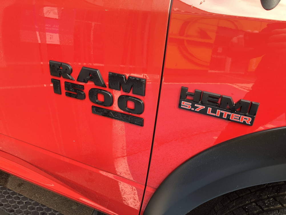 Acheter Dodge RAM Ram Dodge Ram DS 1500 V8 5,7 L HEMI MDS VVT BVA8 SLT WARLOCK Crew Cab 4X4 4p occasion dans les concessions du Groupe Faurie