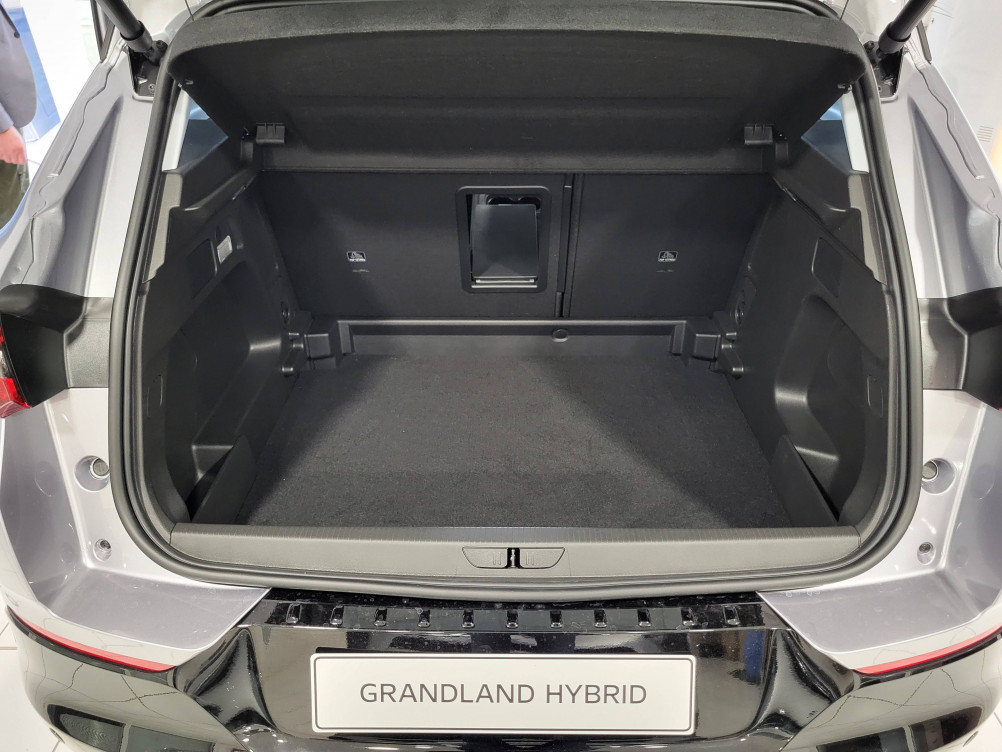 Acheter Opel Grandland Grandland 1.2 Turbo Hybrid 136 ch e-DCT6 GS 5p neuf dans les concessions du Groupe Faurie