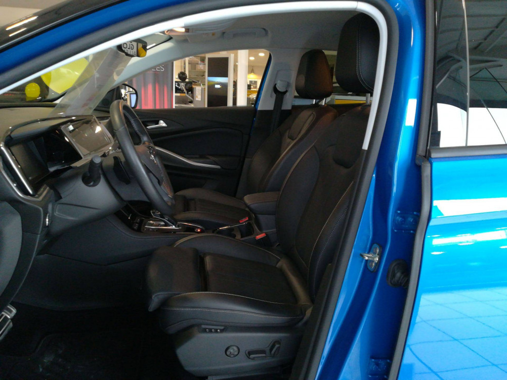 Acheter Opel Grandland Grandland Hybrid4 300 ch AWD BVA8 Ultimate 5p neuf dans les concessions du Groupe Faurie