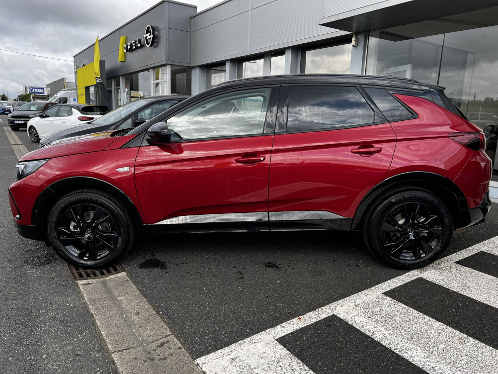 Acheter Opel Grandland Grandland 1.2 Turbo Hybrid 136 ch e-DCT6 GS 5p neuf dans les concessions du Groupe Faurie