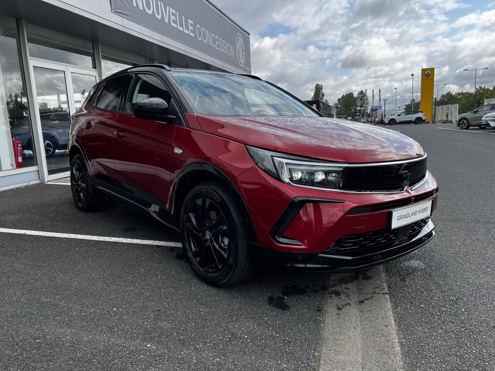 Acheter Opel Grandland Grandland 1.2 Turbo Hybrid 136 ch e-DCT6 GS 5p neuf dans les concessions du Groupe Faurie