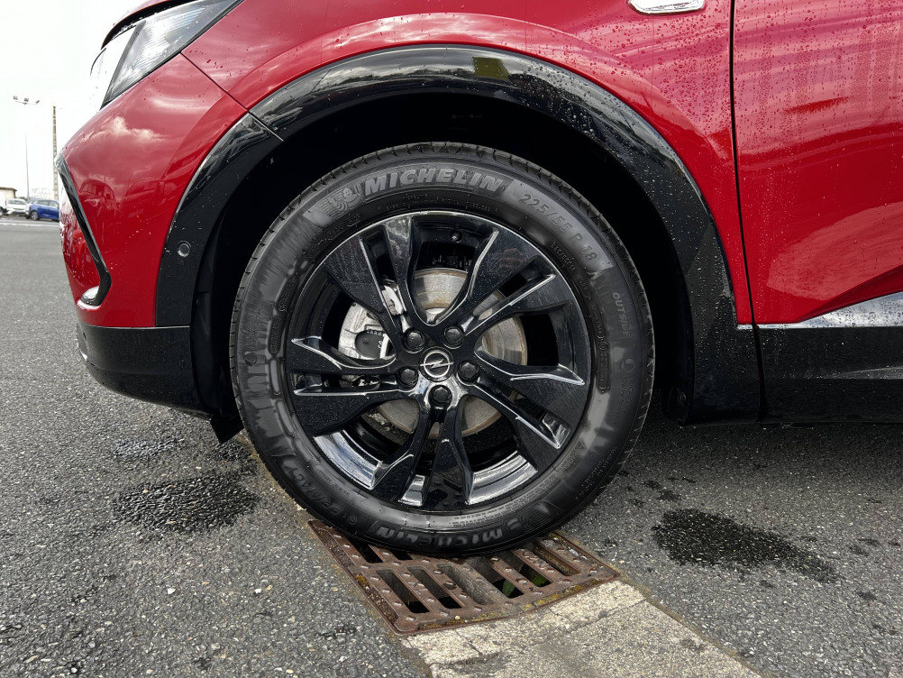 Acheter Opel Grandland Grandland 1.2 Turbo Hybrid 136 ch e-DCT6 GS 5p neuf dans les concessions du Groupe Faurie