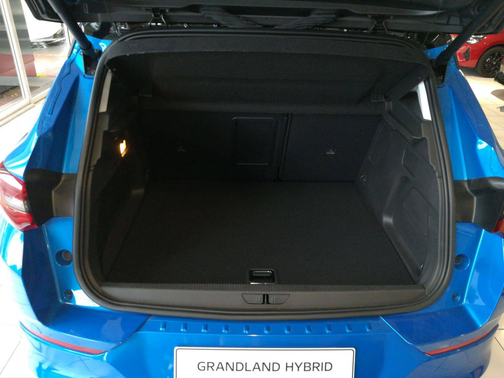 Acheter Opel Grandland Grandland Hybrid4 300 ch AWD BVA8 Ultimate 5p neuf dans les concessions du Groupe Faurie