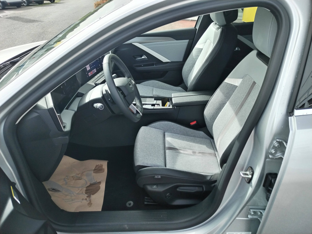 Acheter Opel Astra Astra 1.2 Turbo 130 ch BVA8 Elegance 5p occasion dans les concessions du Groupe Faurie