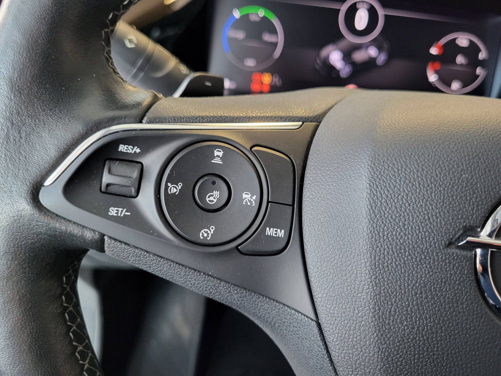 Acheter Opel Grandland Grandland Hybrid4 300 ch AWD BVA8 Ultimate 5p neuf dans les concessions du Groupe Faurie