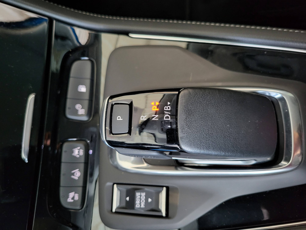 Acheter Opel Grandland Grandland Hybrid4 300 ch AWD BVA8 Ultimate 5p neuf dans les concessions du Groupe Faurie