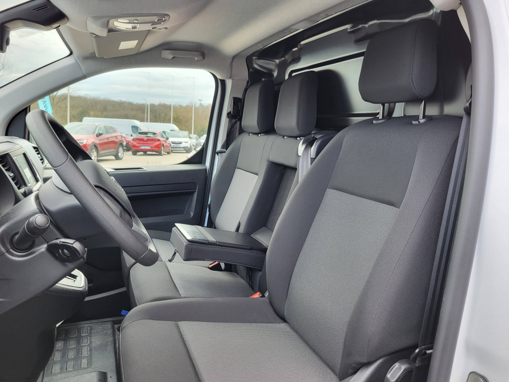 Acheter Opel Vivaro VIVARO-E FGN TAILLE M ELECTRIQUE 100 KW BATTERIE 75 KWH  4p neuf dans les concessions du Groupe Faurie
