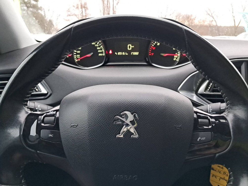 Acheter Peugeot 308 308 1.2 PureTech 130ch S&S BVM6 Allure 5p occasion dans les concessions du Groupe Faurie